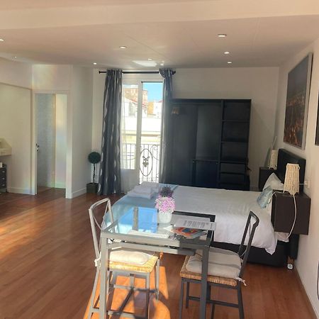 Apartamentos Barcelona - Iberia Екстериор снимка
