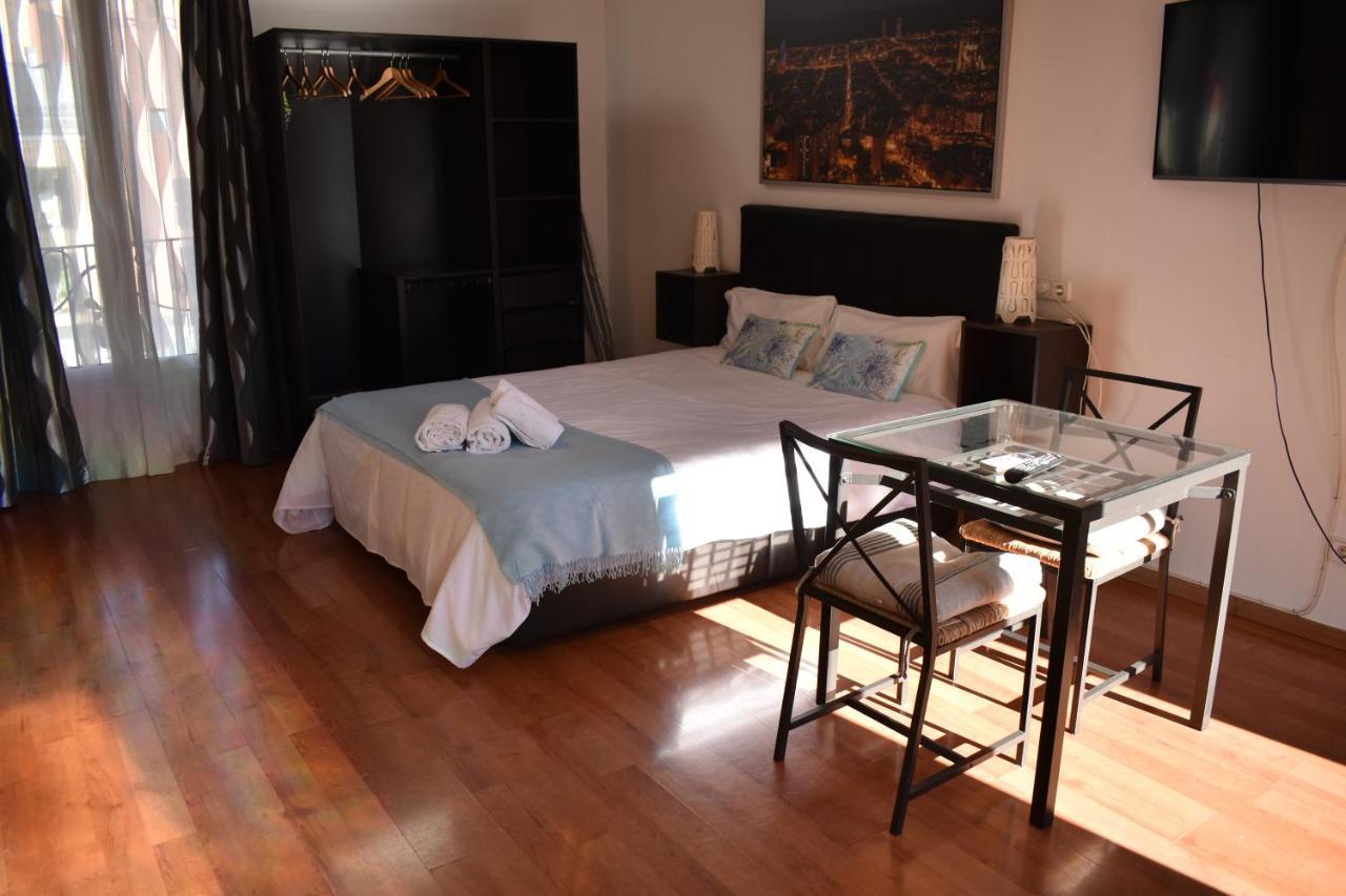 Apartamentos Barcelona - Iberia Екстериор снимка