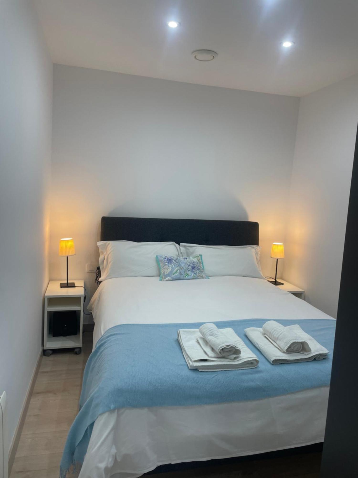 Apartamentos Barcelona - Iberia Екстериор снимка